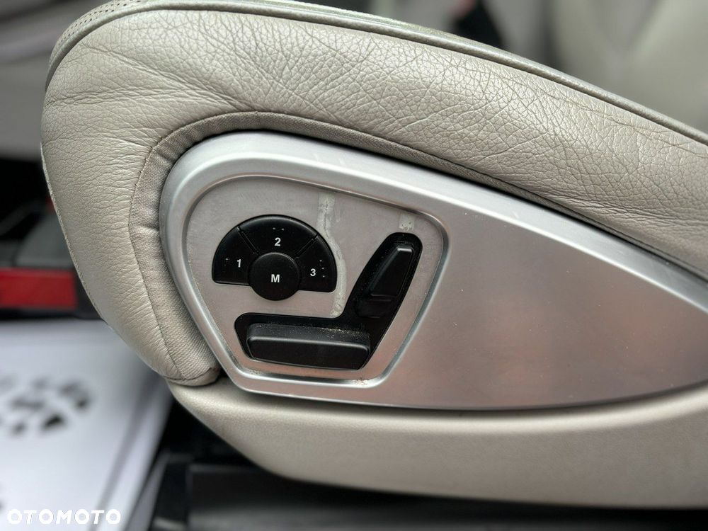 Mercedes-Benz GL - 14