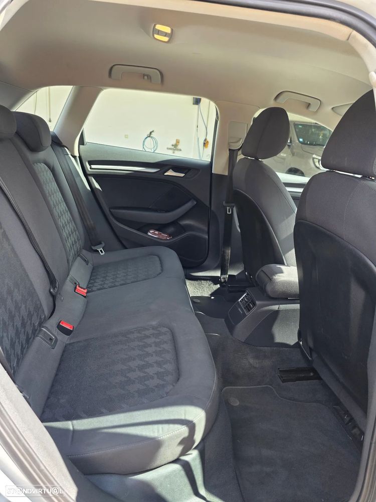 Audi A3 Sportback 1.6 TDI - 14