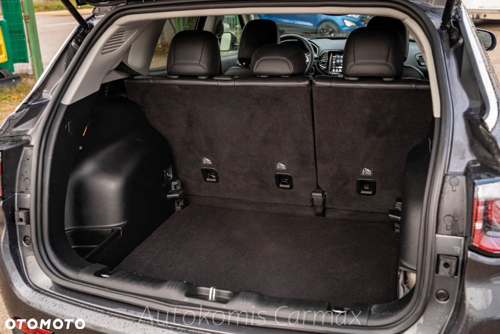 Jeep Compass - 25