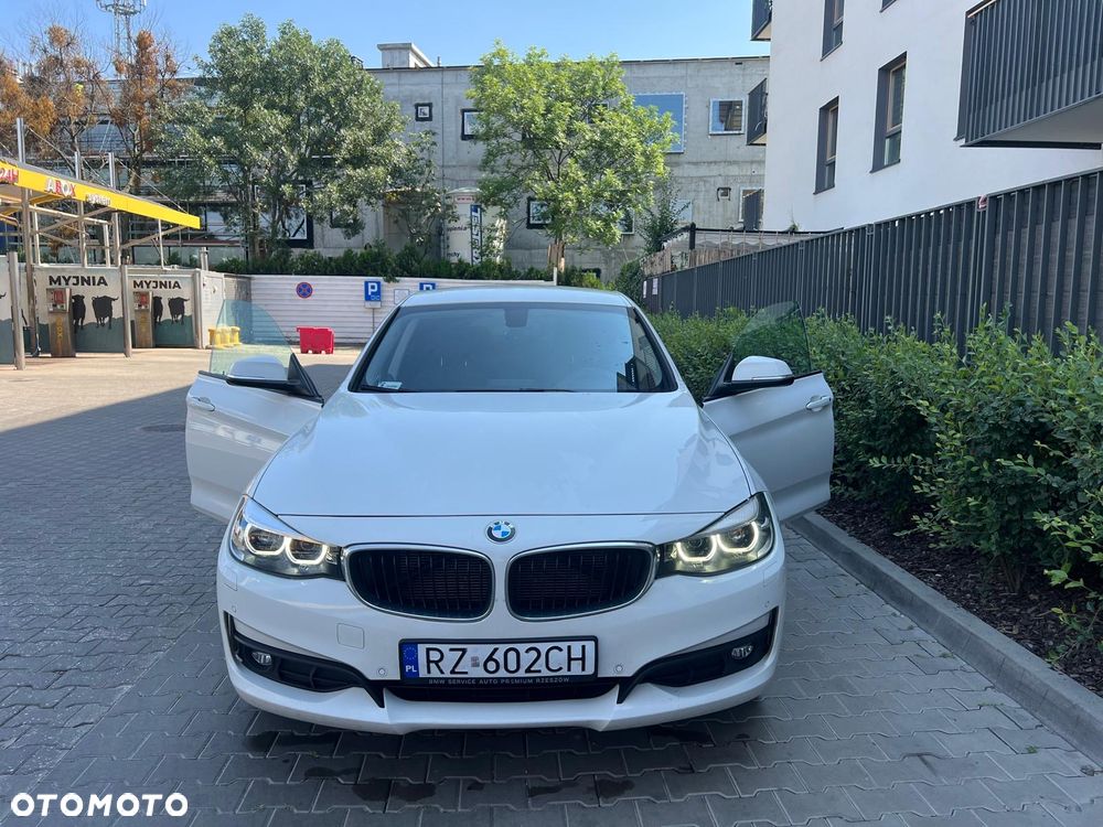 BMW Seria 3 318d Sport Line - 2