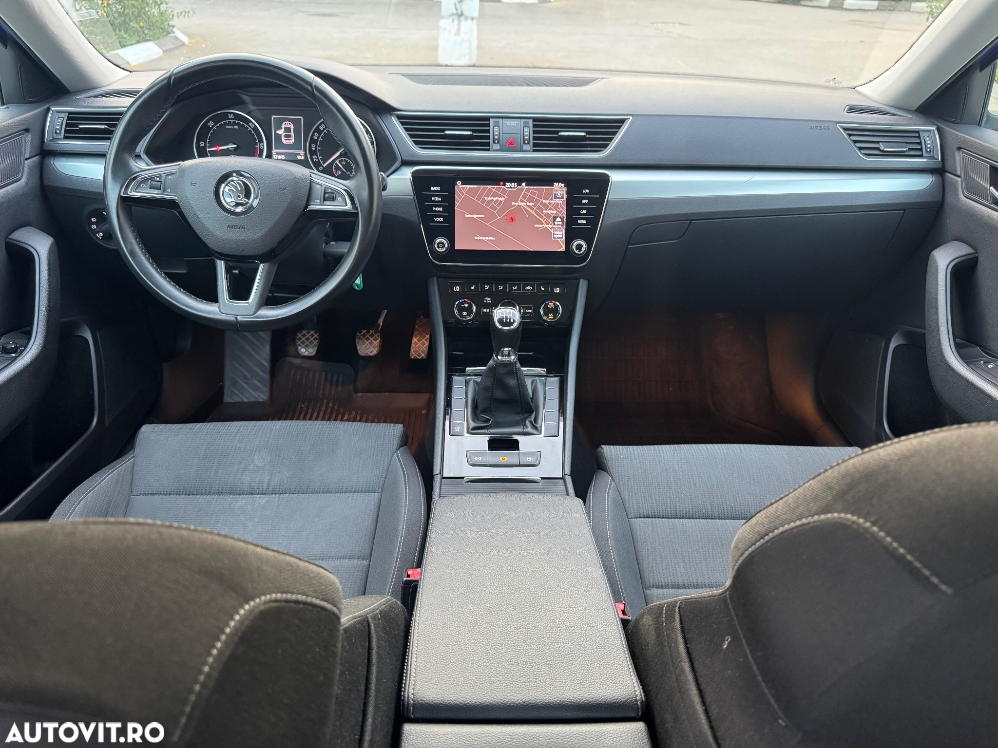 Skoda Superb 2.0 TDI Ambition - 3
