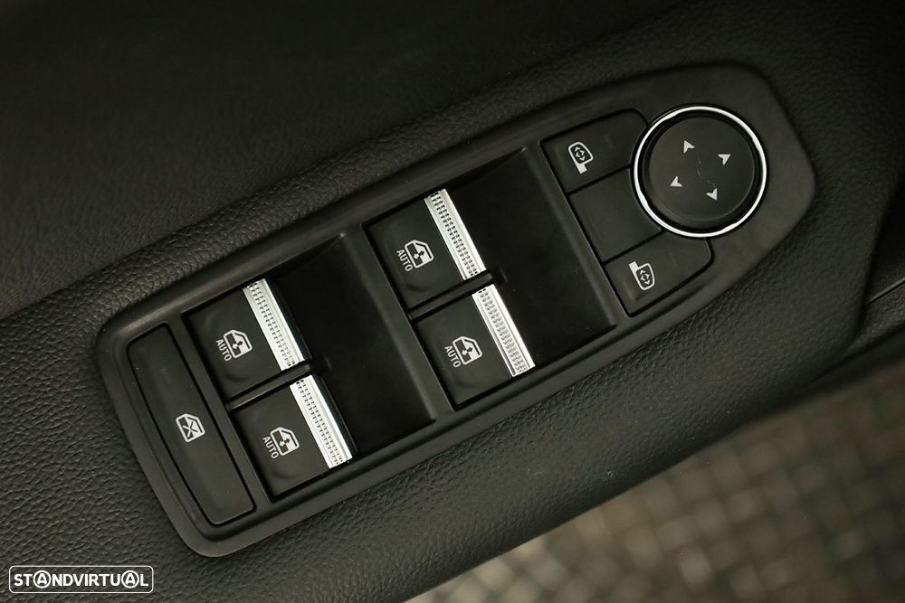 Renault Captur 1.0 TCe Techno Bi-Fuel - 22