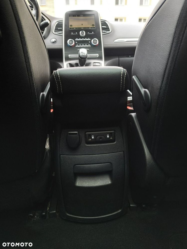 Renault Grand Scenic ENERGY TCe 130 INTENS - 30