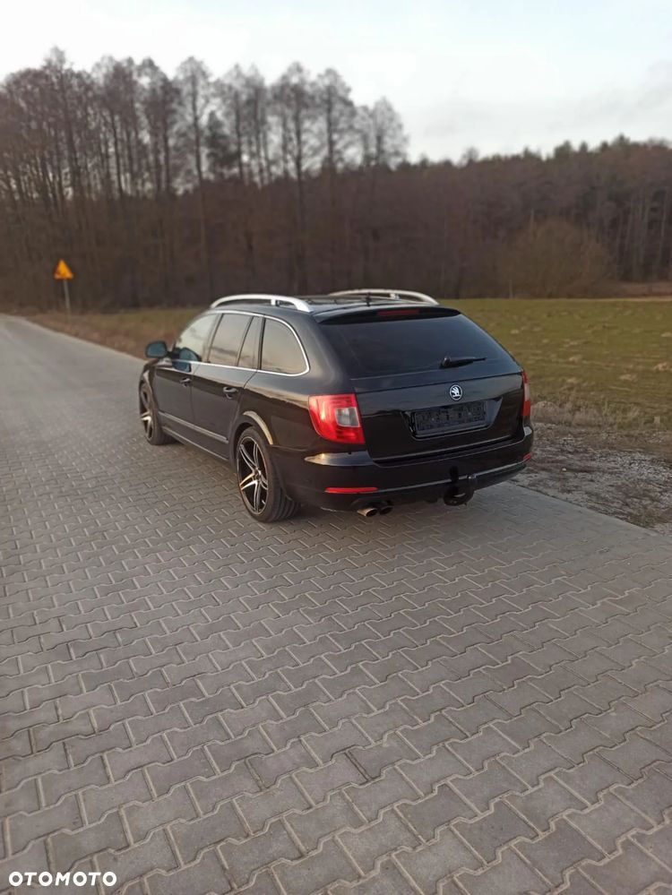 Skoda Superb Combi 1.8 TSI DSG Active - 11