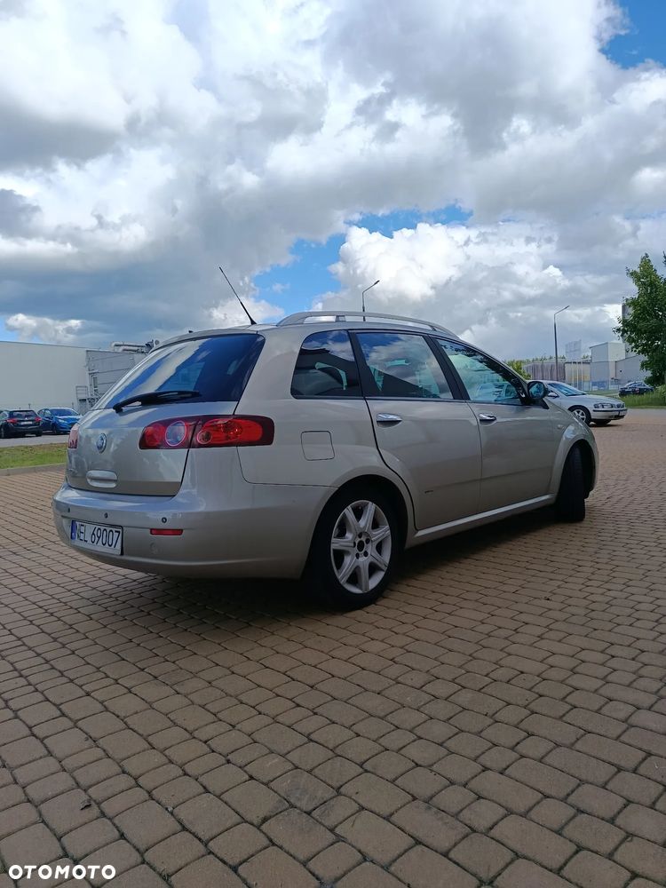Fiat Croma 1.9 JTD Dynamic - 4