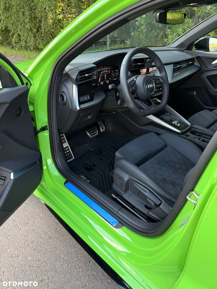 Audi RS3 Limousine - 15