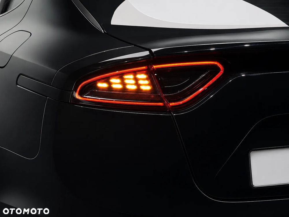 Kia Stinger - 8
