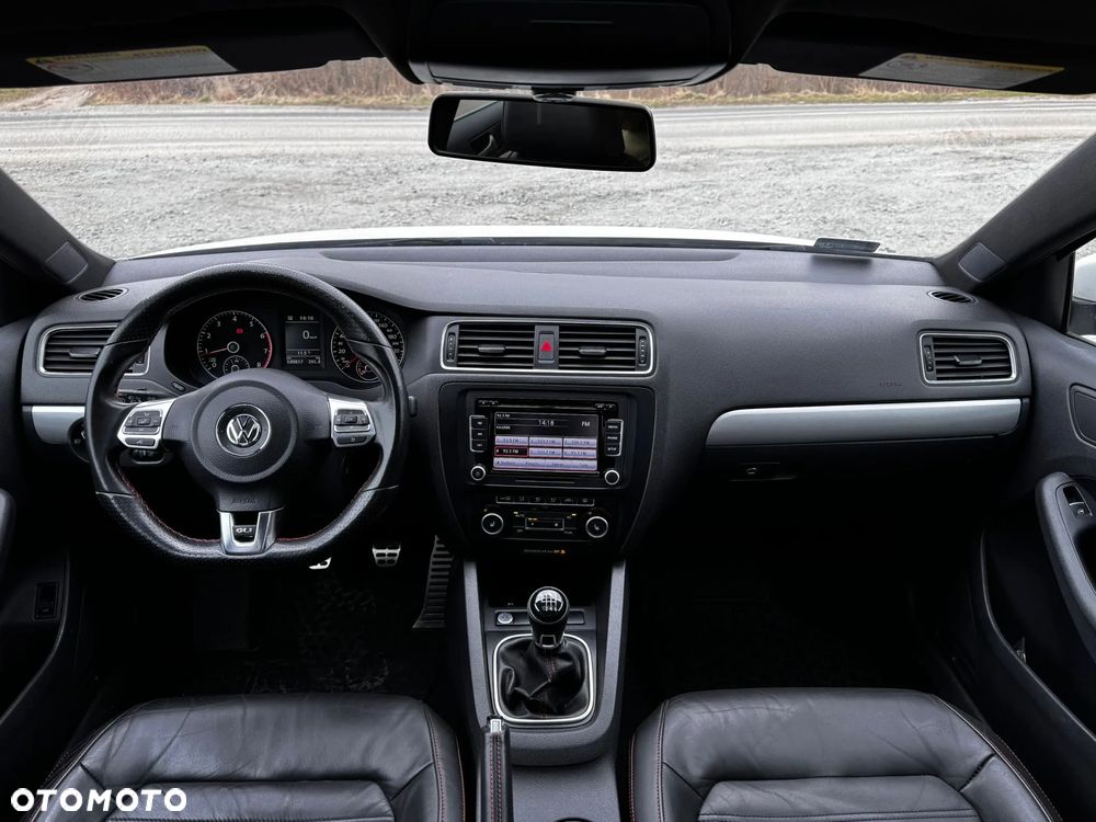 Volkswagen Jetta 2.0 TSI Sportline - 15