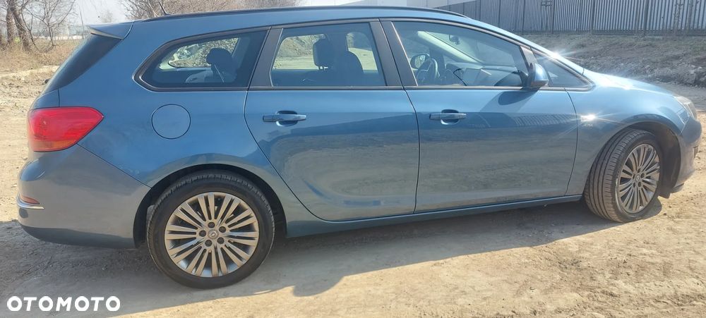 Opel Astra 1.4 T Cosmo - 10