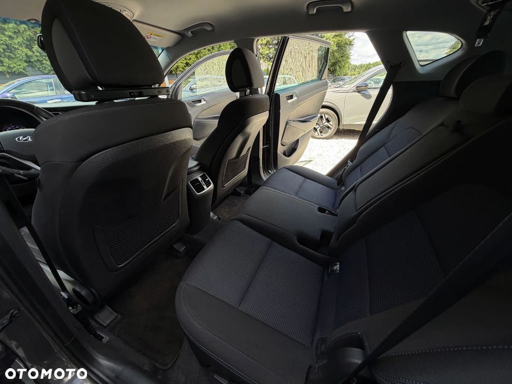 Hyundai Tucson blue 1.7 CRDi 2WD DCT Premium - 18