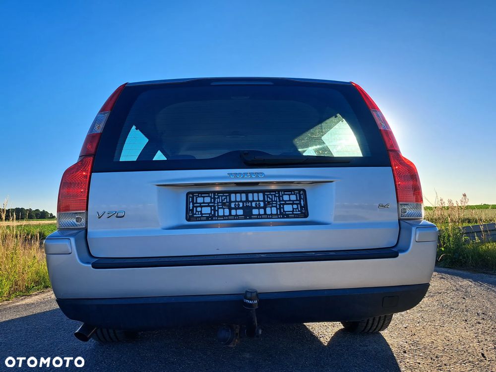 Volvo V70 2.4 - 8