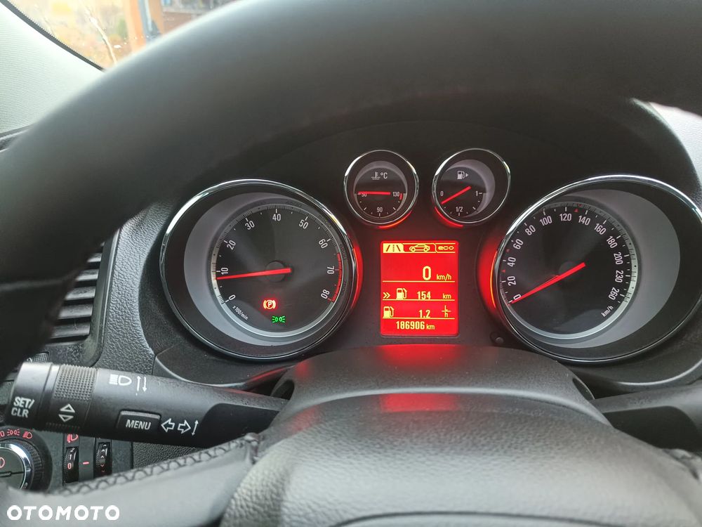 Opel Insignia - 27