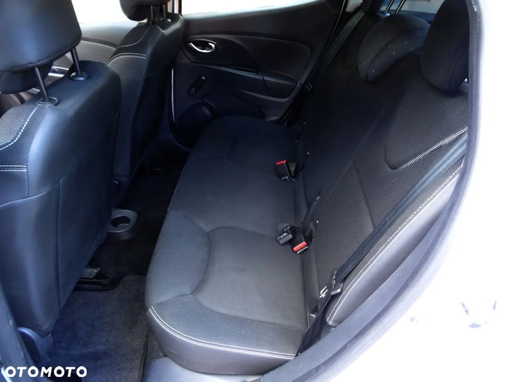 Renault Clio 1.2 16V Limited - 21