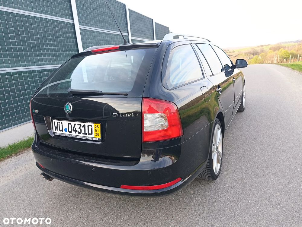 Skoda Octavia 2.0 TDI DPF RS - 24