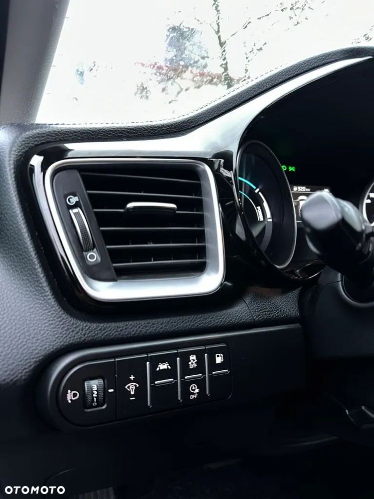 Kia XCeed 1.6 GDI PHEV L Business Line DCT - 10