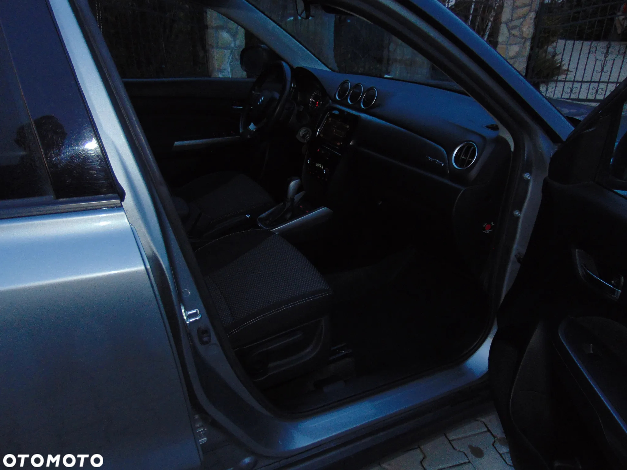 Suzuki Vitara 1.0 Boosterjet Premium 4WD - 10