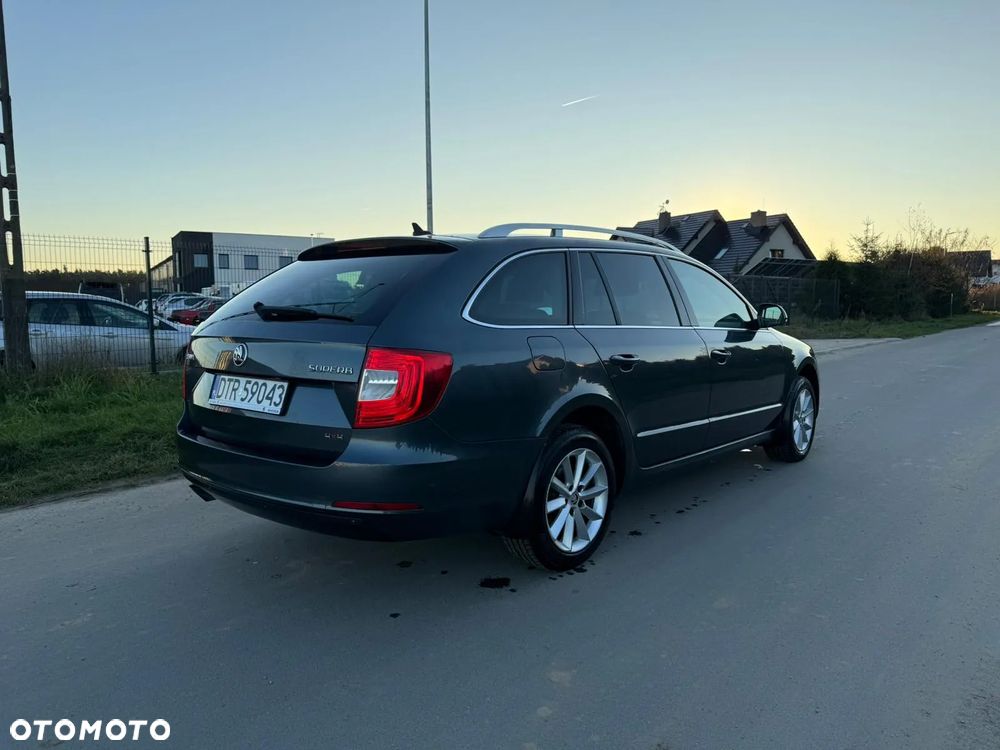 Skoda Superb 2.0 TDI 4x4 Ambition - 3