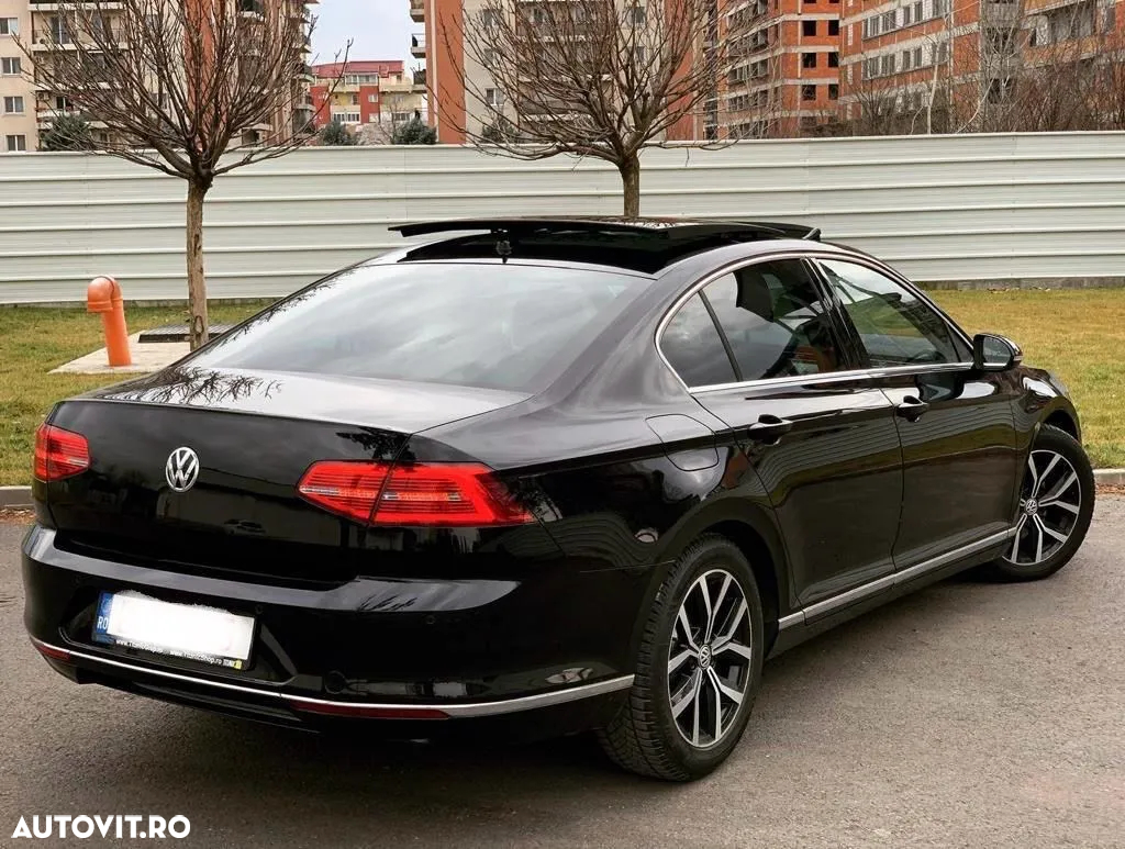 Volkswagen Passat - 2