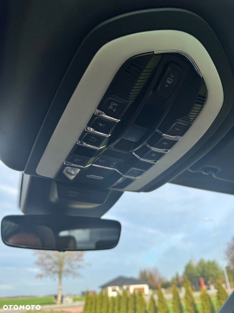 Porsche Macan Standard - 23