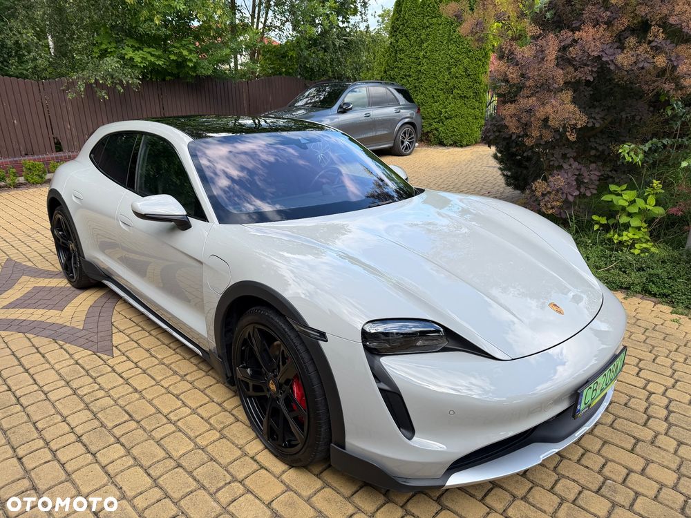 Porsche Taycan - 4
