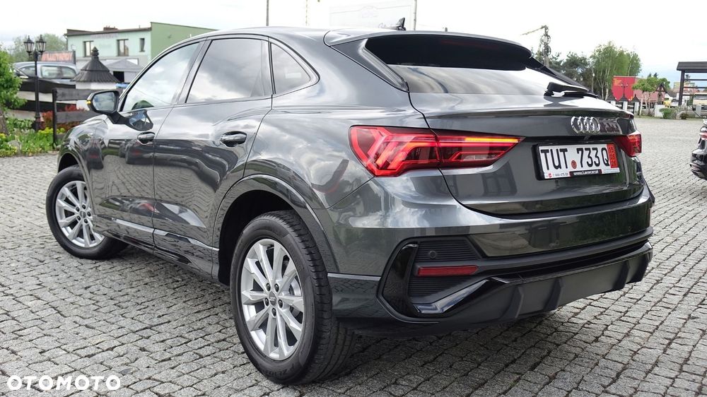 Audi Q3 Sportback - 4