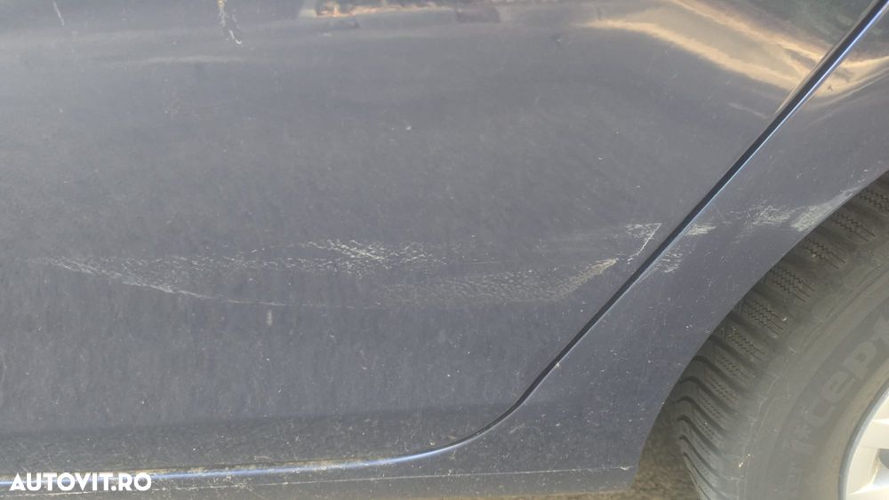 Volkswagen Golf 1.6 TDI DPF Trendline - 13