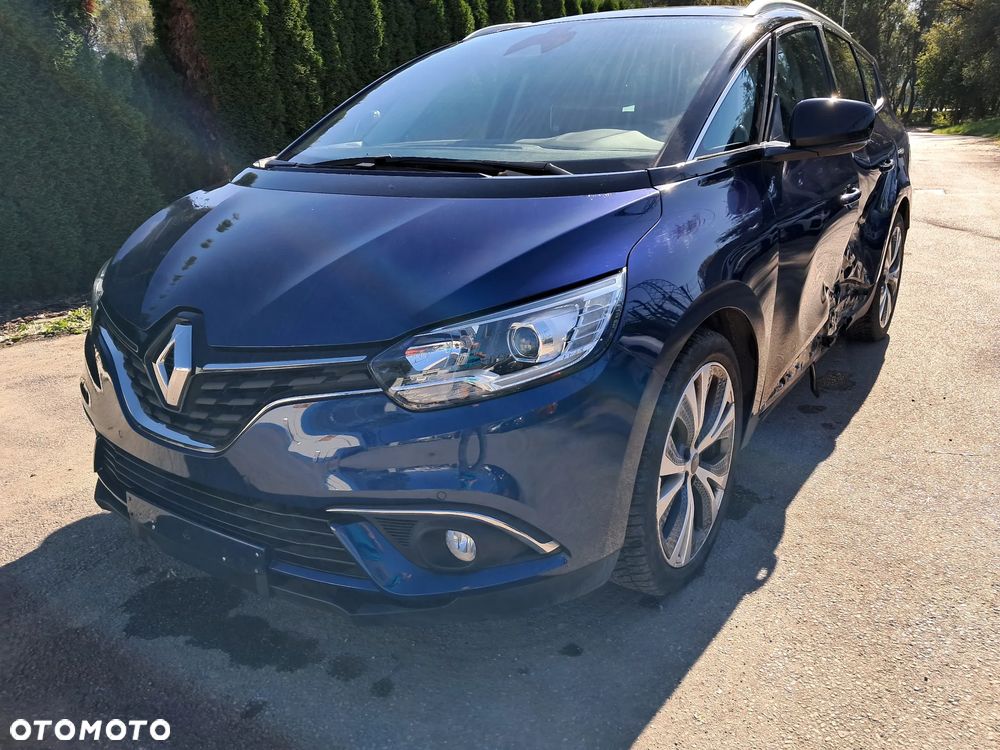 Renault Grand Scenic - 13