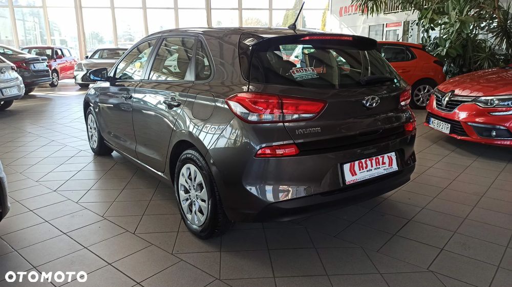 Hyundai i30 1.4 Comfort - 4