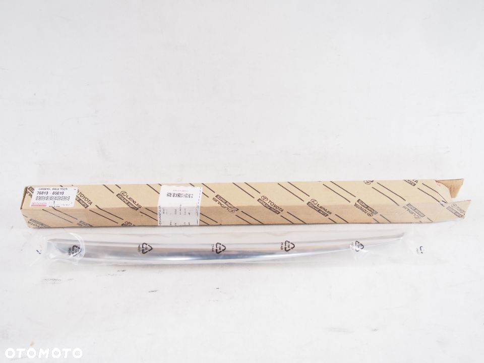 Toyota Avensis III T27 FL Listwa chrom prawa klapy tyl tylnej - 1