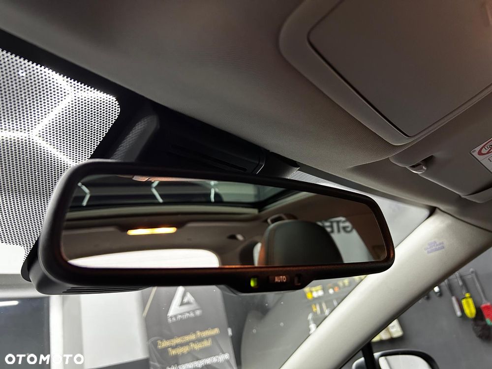 Toyota Avensis 1.6 D-4D Prestige - 11