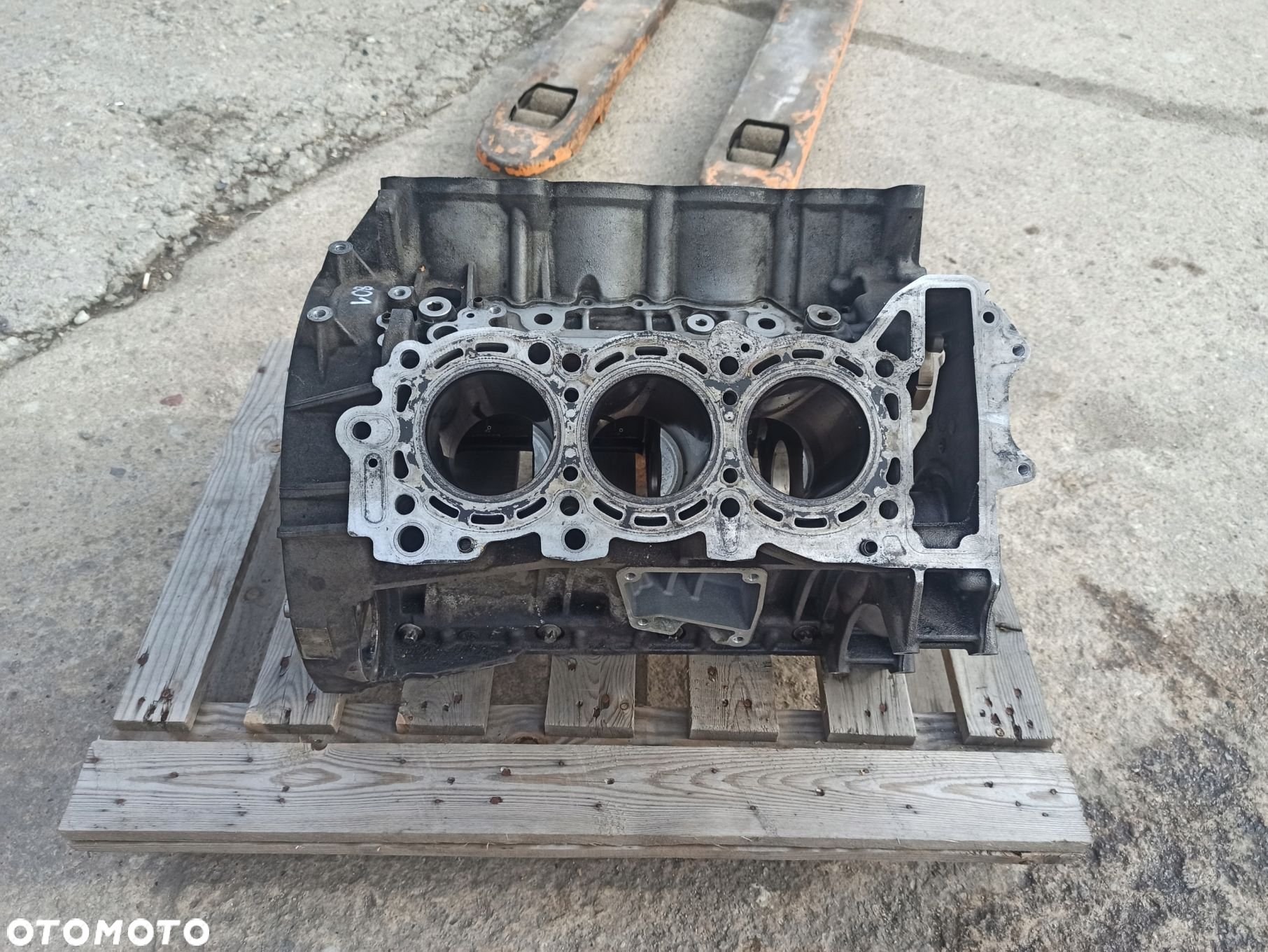 Blok silnika MERCEDES 3.0CDI V6 A642 OM642 - 4