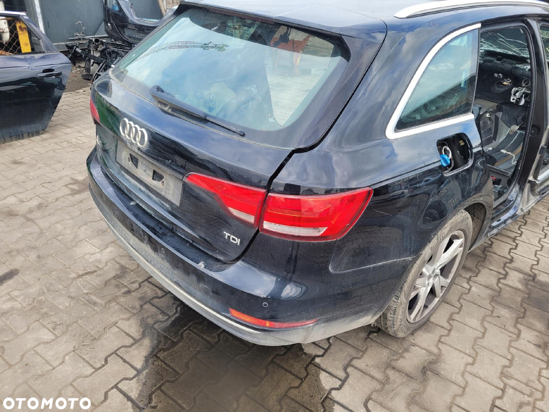 AUDI A4 B9 KOMBI CWIARTKA PAS WANNA BŁOTNIKI KLAPA LAMPY ZDERZAK LY9B - 2