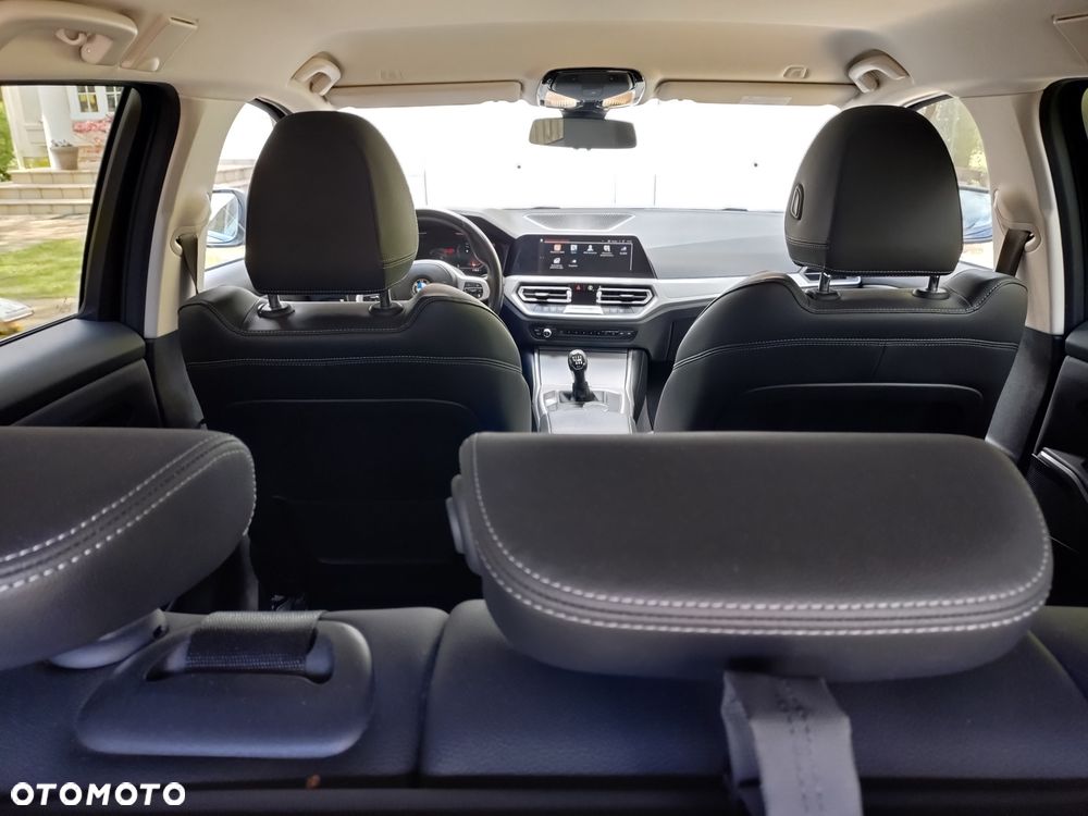 BMW Seria 3 320d - 6