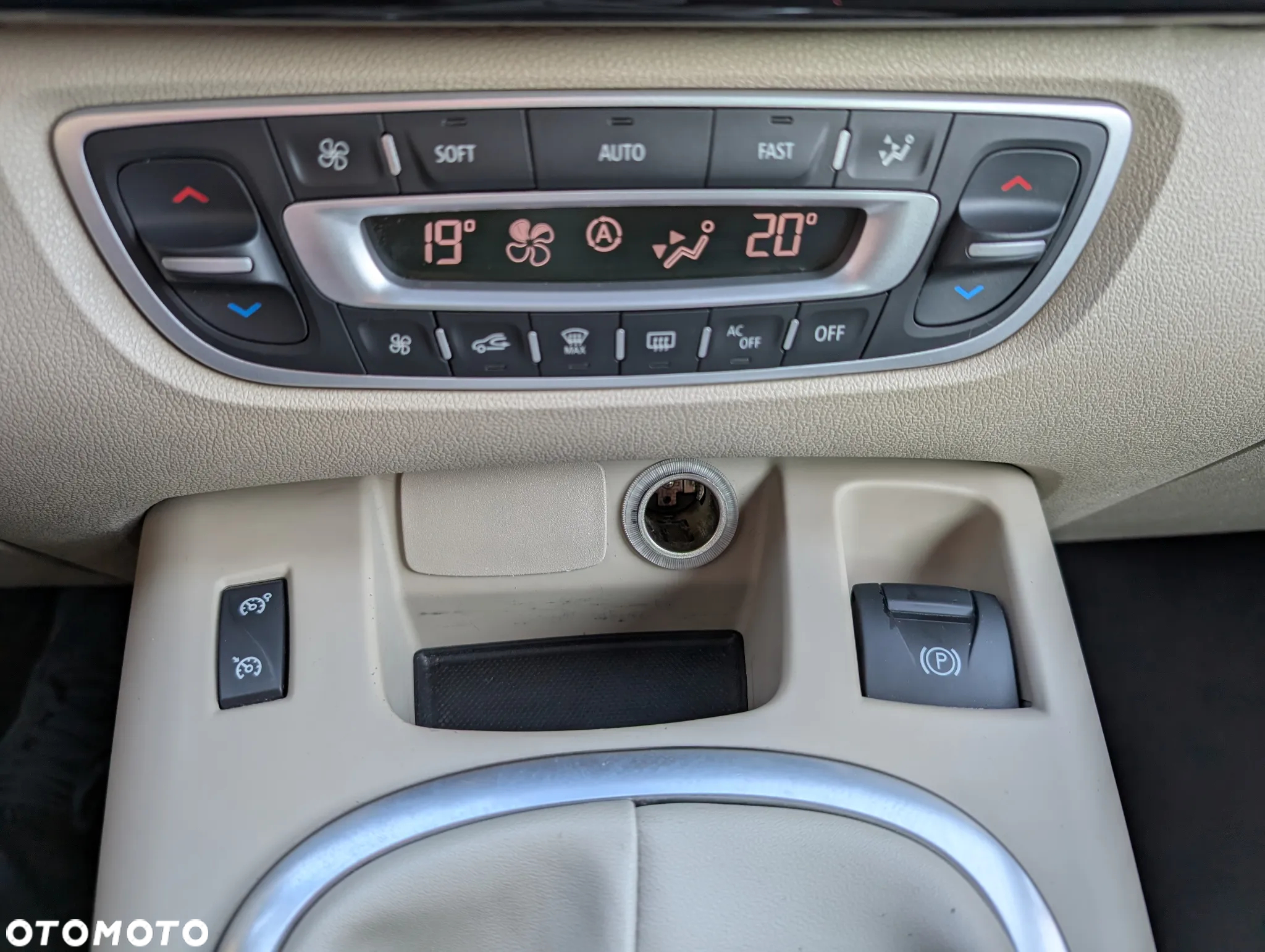 Renault Grand Scenic Gr 1.6 dCi Energy TomTom Edition - 23