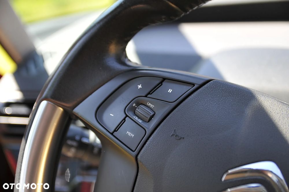 Citroën C4 Picasso 1.2 PureTech Feel S&S - 20