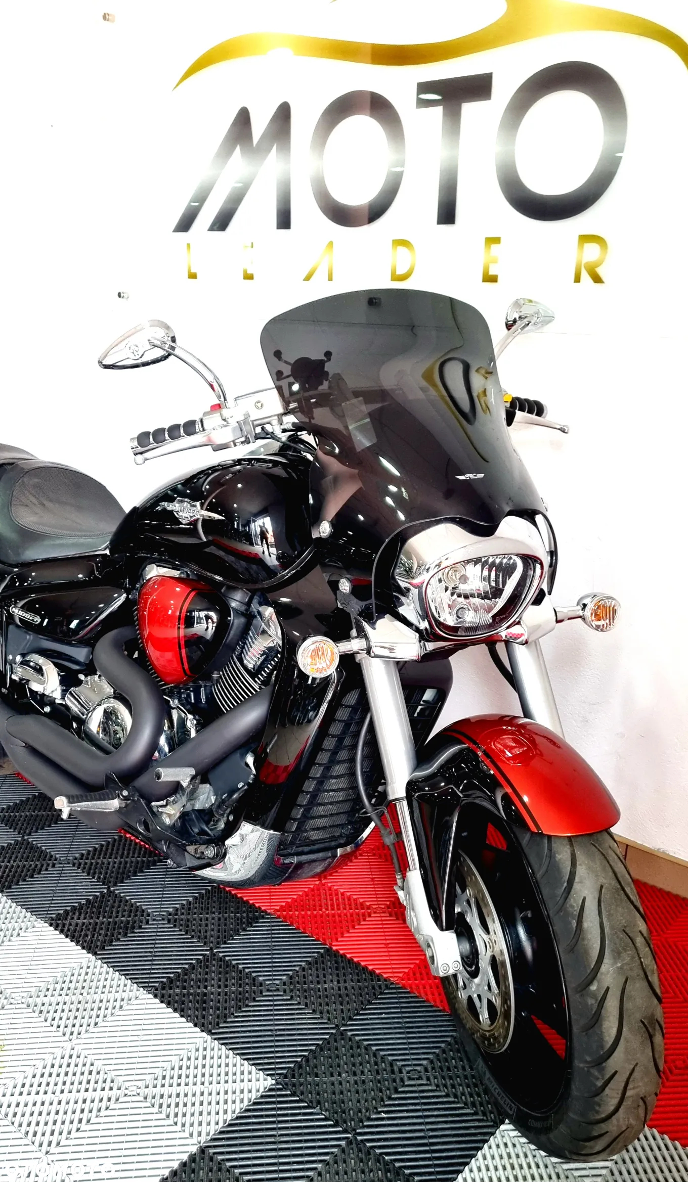 Suzuki Boulevard - 7