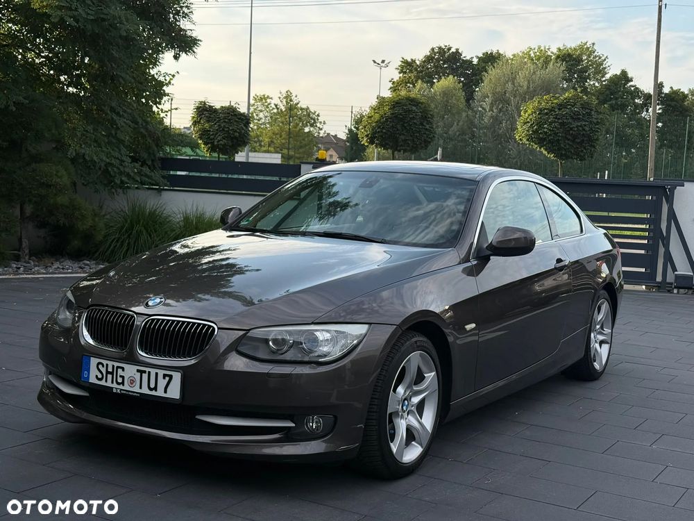 BMW Seria 3 325d Coupe Edition Exclusive - 2