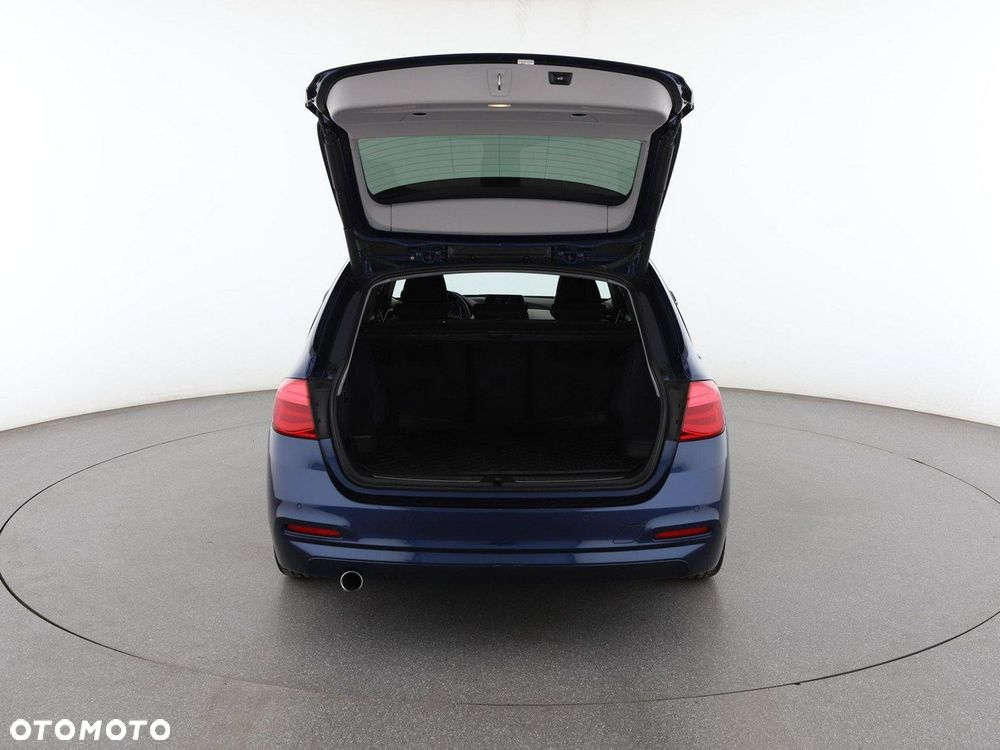 BMW Seria 3 318d Advantage - 20