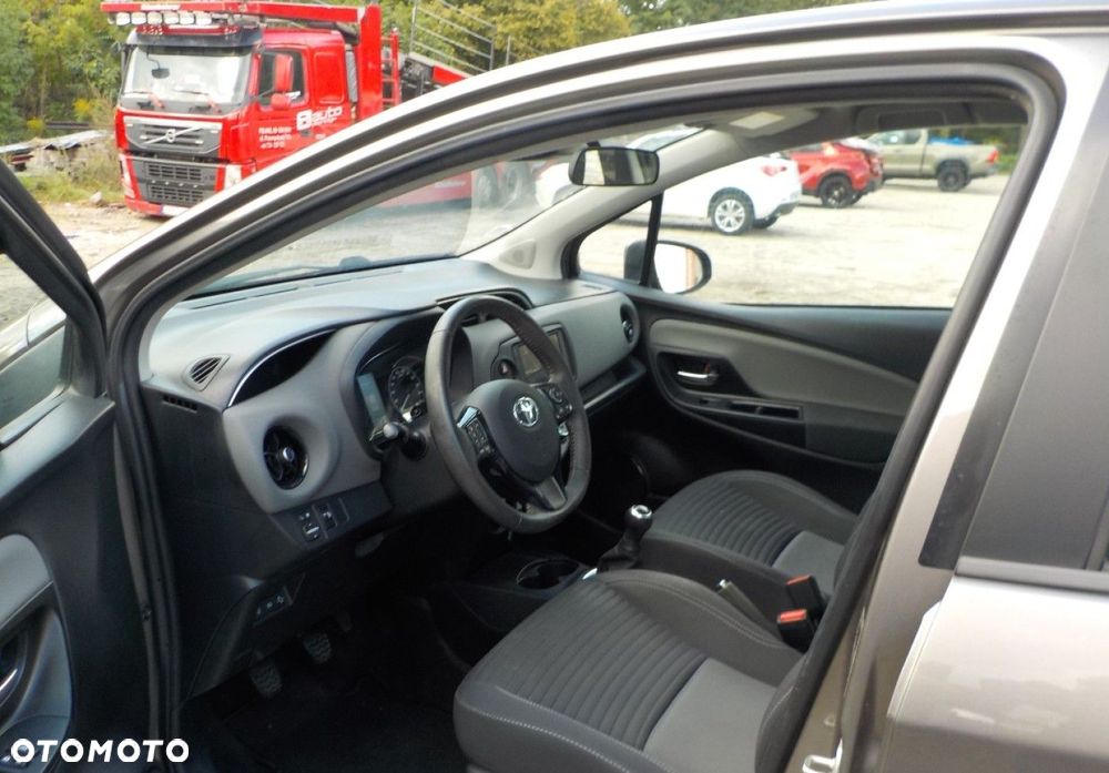 Toyota Yaris - 20