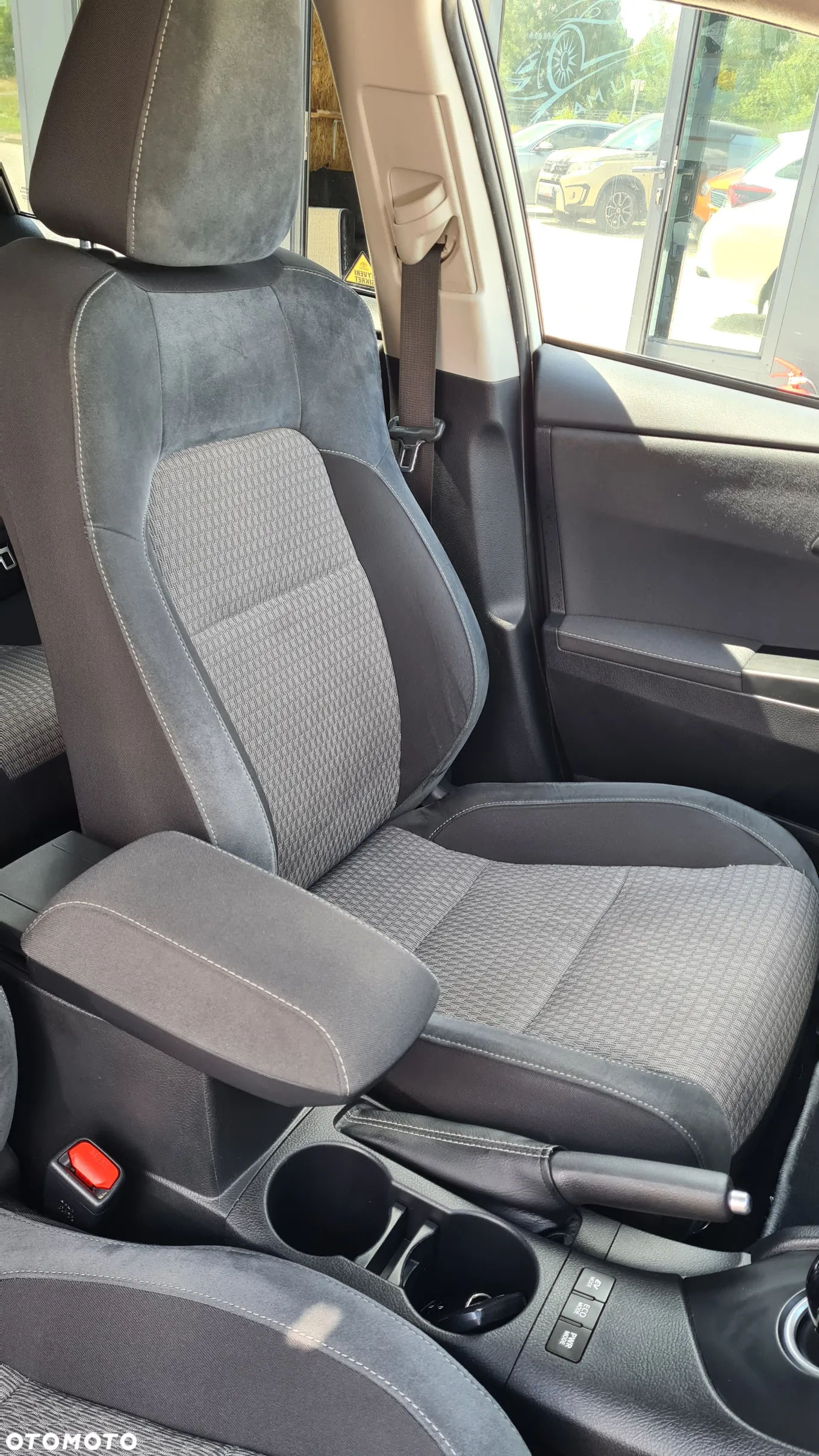 Toyota Auris - 15