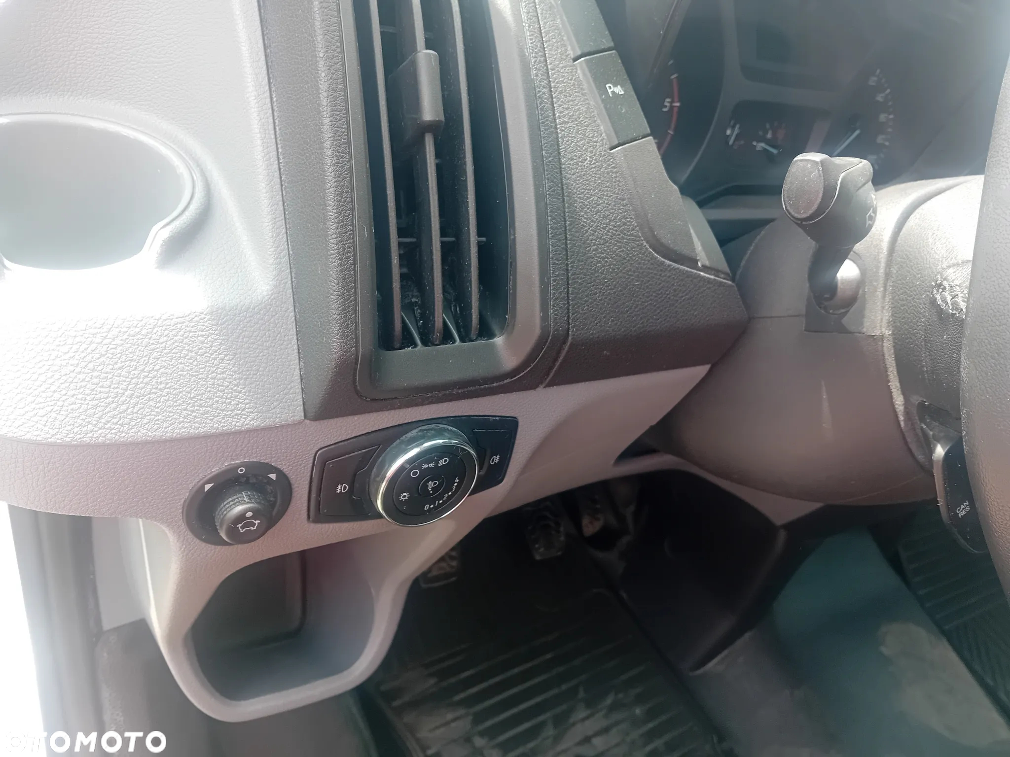 Ford Transit - 20