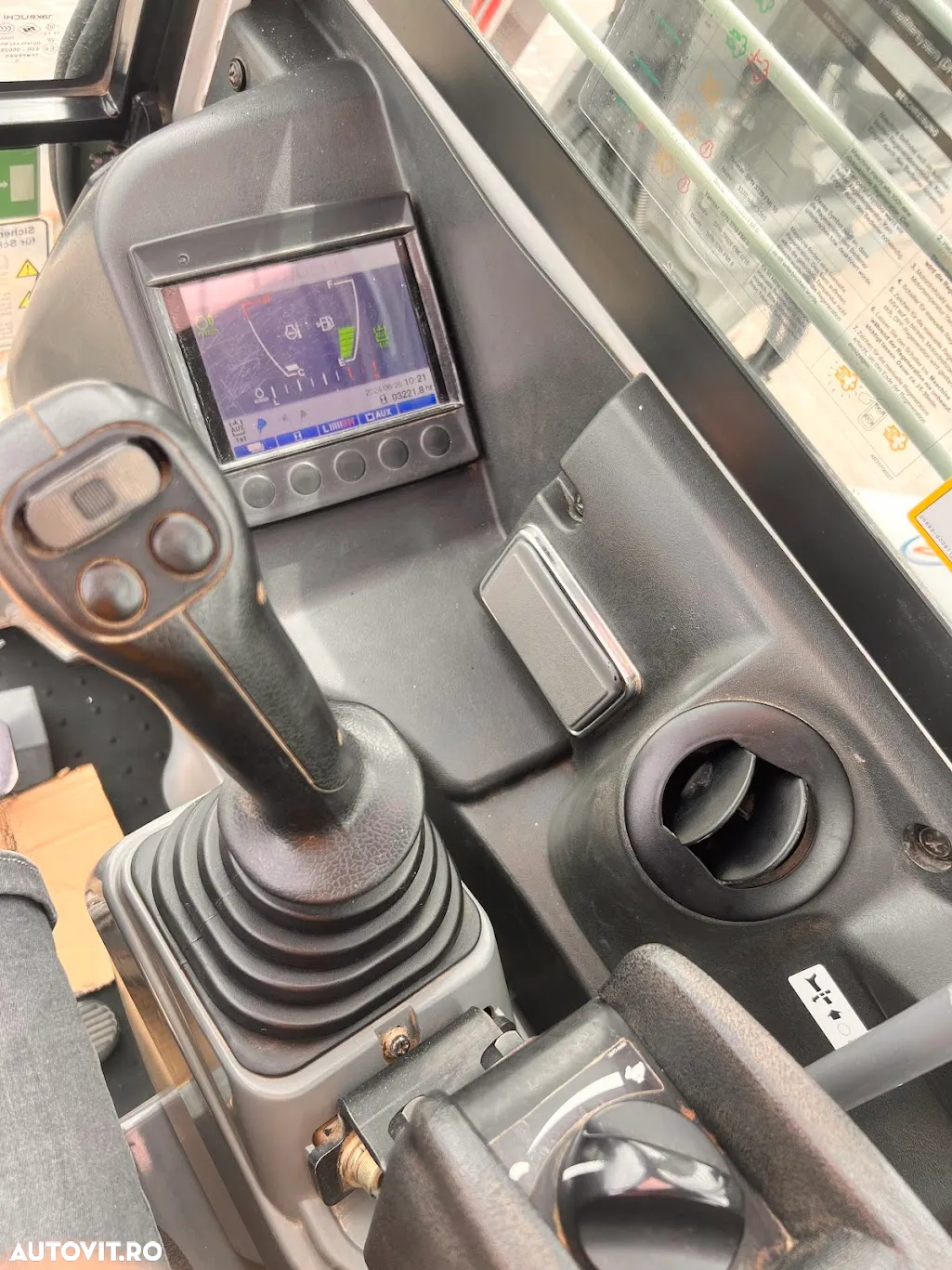 Takeuchi TB 280 FR - 9