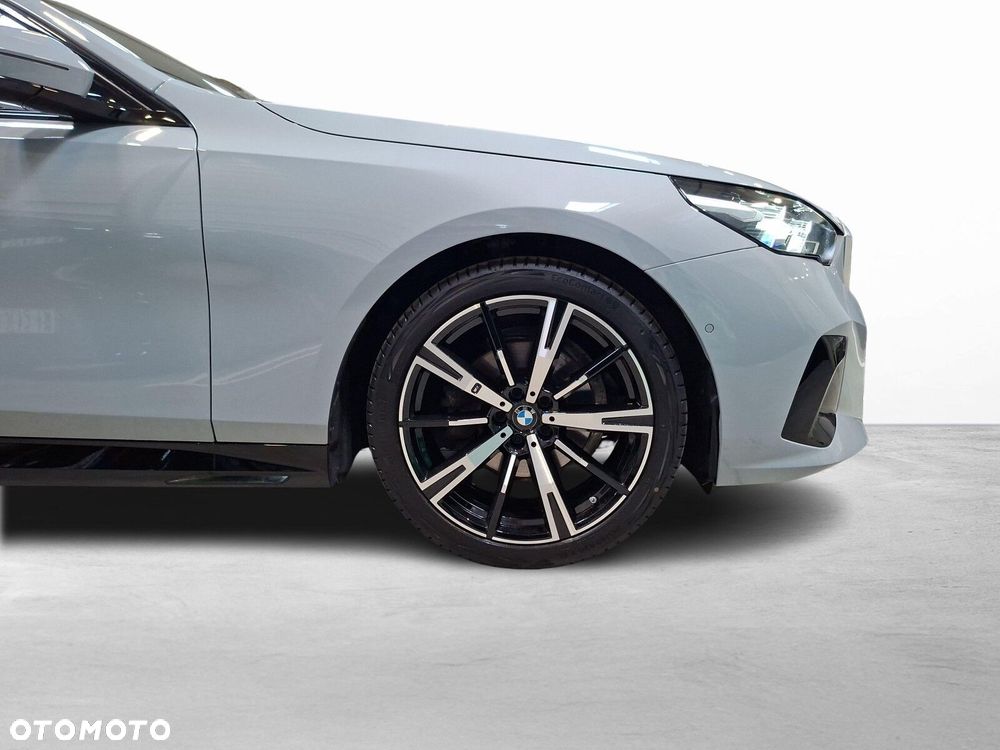 BMW Seria 5 - 10
