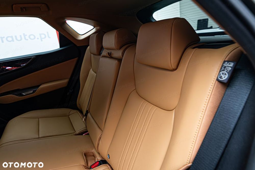 Lexus NX 350h Prestige AWD - 24