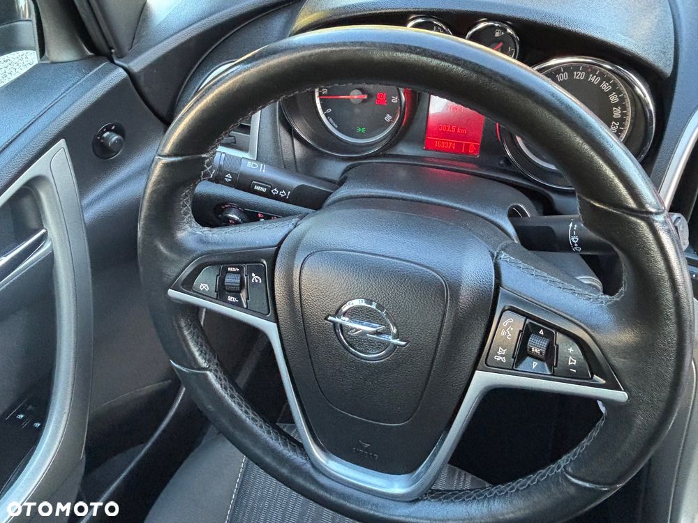 Opel Astra - 20