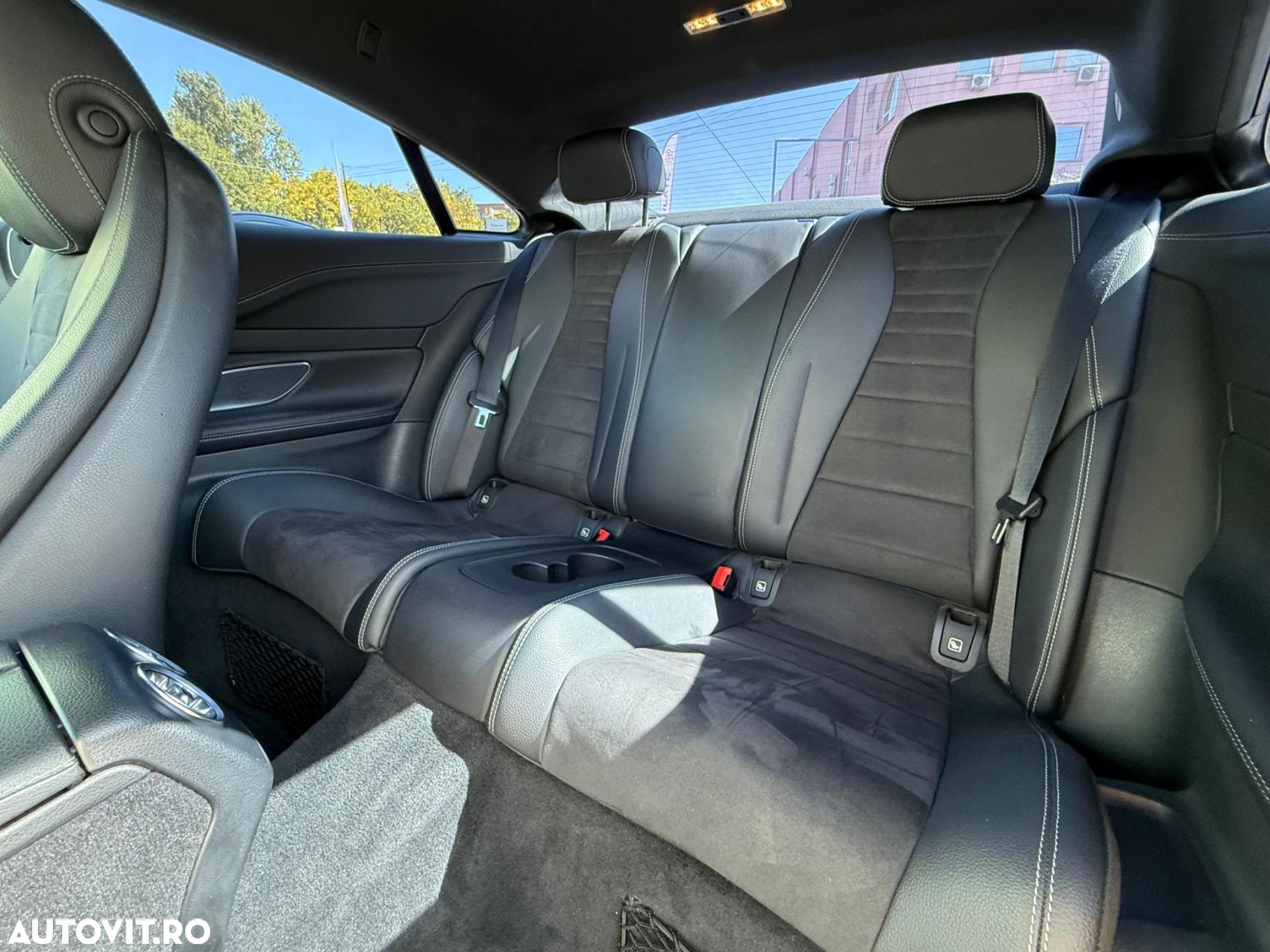 Mercedes-Benz E 200 Coupe Aut. - 9