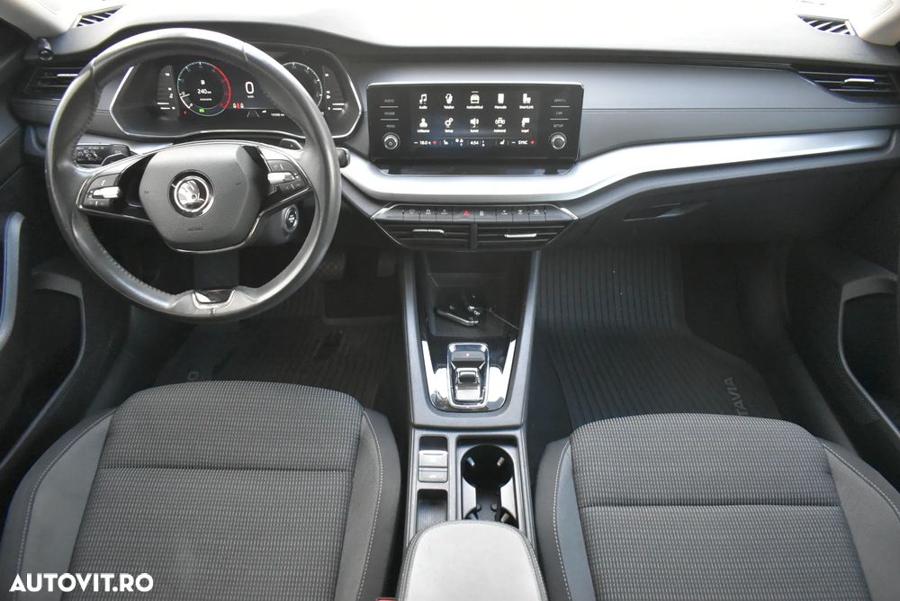 Skoda Octavia 2.0 TDI DSG Ambition - 13