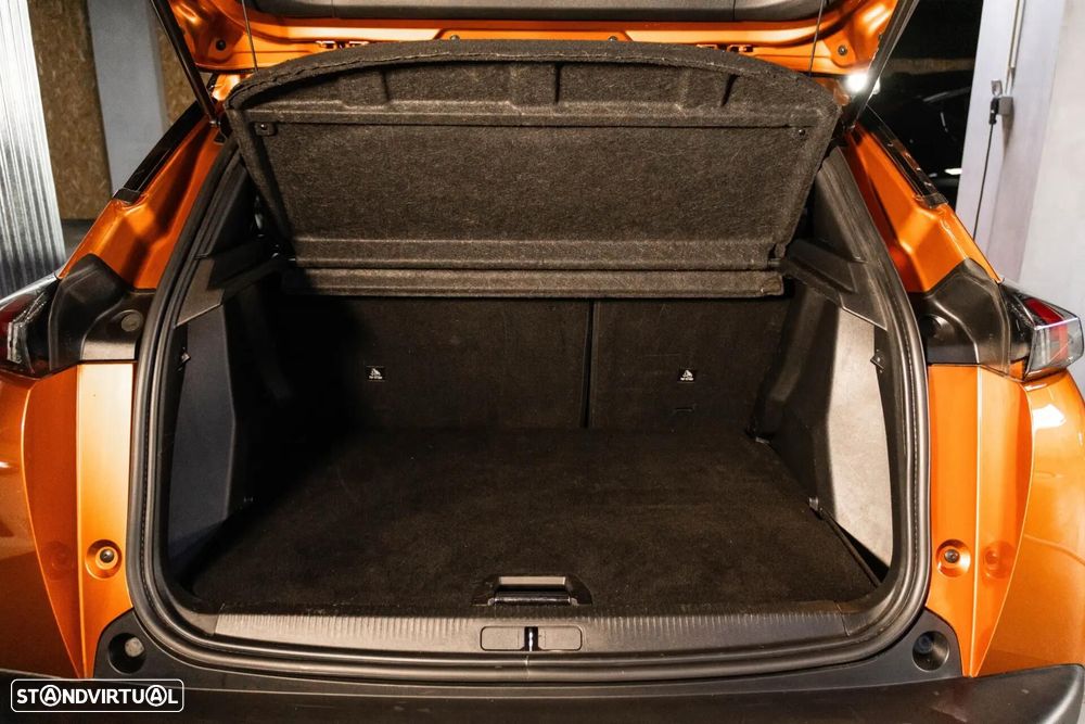 Peugeot e-2008 GT Pack - 40