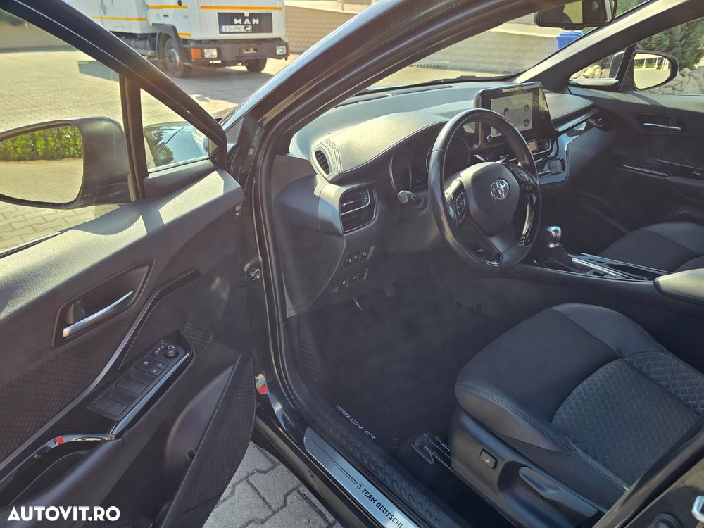 Toyota C-HR 2.0 Team Deutschland - 6