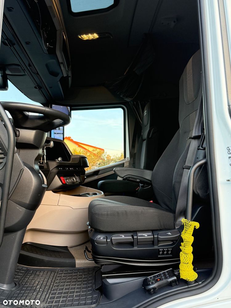 DAF XG - 7